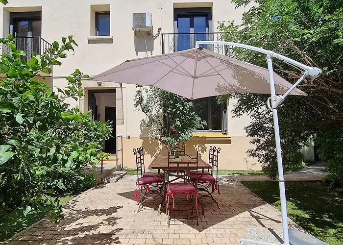 Maison La Fleur D'oranger Climatisée, Classée 3 étoiles, Jardin Clos, Box Internet Сasa de vacaciones *