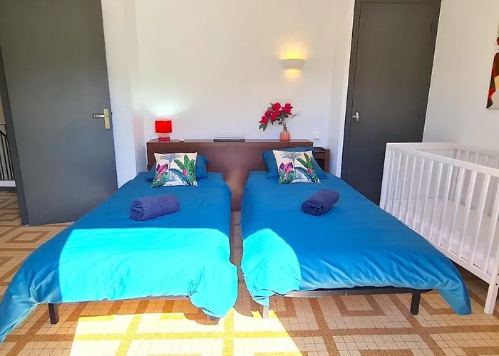 Сasa de vacaciones Maison La Fleur D'oranger Climatisée, Classée 3 étoiles, Jardin Clos, Box Internet Saint-Feliu-d'Amont